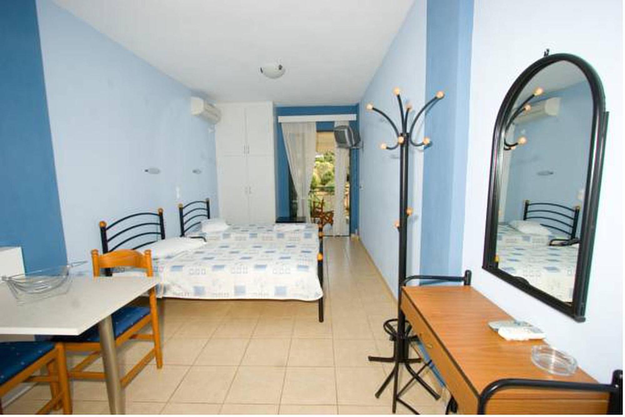 Sagini Boutique Hotel Loutra Edipsou  Habitación foto